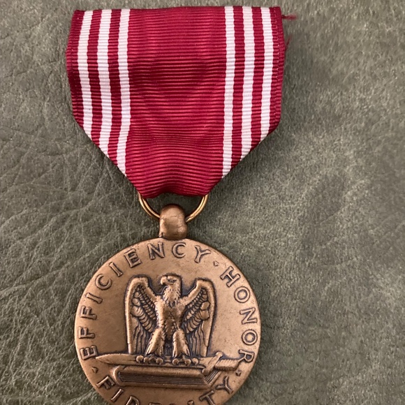 “Symbols of Security” presentation tie clasp,  Polaris Missile System (Awarded) - Picture 11 of 11